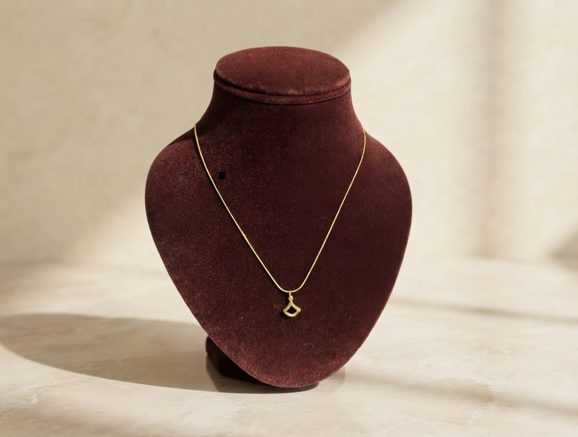 Minimal Gold-Plated Snake Chain Pendant